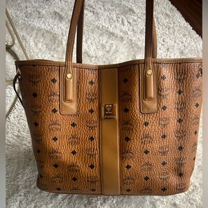 Mcm medium tote